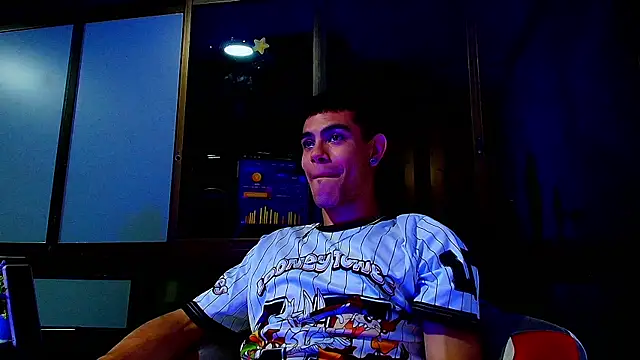 Snapshot of RomeoBoselli__ chatting on 07-10-26, 04:17 RomeoBoselli online show from 07-10-26, 04:17