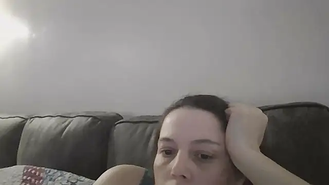 lily1982 online show from 04-26-26, 04:32