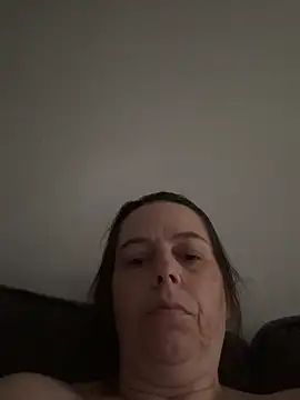 lily1982 online show from 05-30-26, 04:59