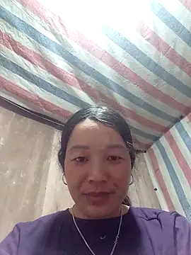 Snapshot of vanlucky2 chatting on 04-25-26, 11:02 vanlucky2 online show from 04-25-26, 11:02