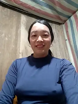 Snapshot of vanlucky2 chatting on 04-27-26, 11:03 vanlucky2 online show from 04-27-26, 11:03