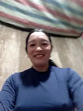 Snapshot of vanlucky2 chatting on 05-23-26, 04:29 vanlucky2 online show from 05-23-26, 04:29