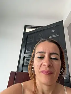 Natigoonzalez online show from 05-07-26, 03:06