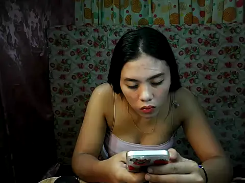 Snapshot of katarinaxxxx chatting on 05-15-26, 12:56 katarinaxxxx online show from 05-15-26, 12:56