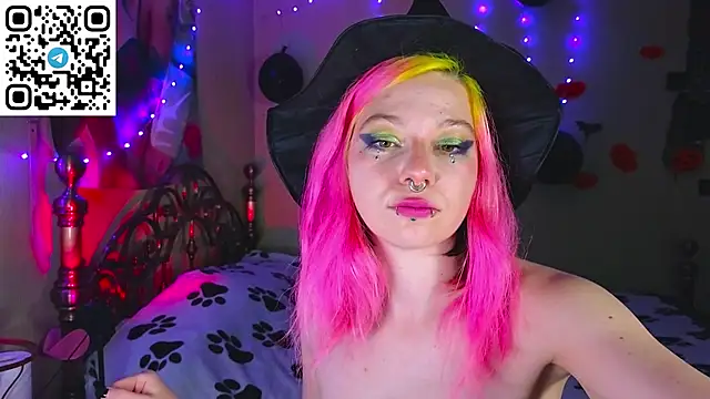 Sansarella online show from 10-30-25, 05:13