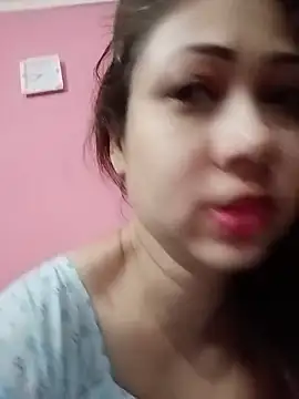 Snapshot of Hot_Soniya_08 chatting on 07-12-26, 04:09 Hot Soniya 08 online show from 07-12-26, 04:09