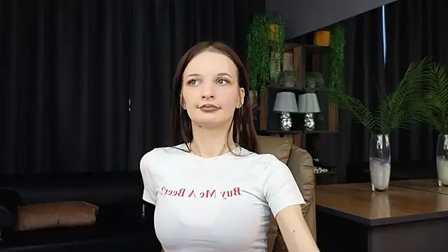 Snapshot of Alice_Mey chatting on 04-12-26, 04:28 Alice Mey online show from 04-12-26, 04:28