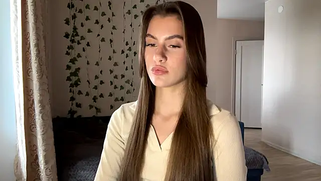 LiseVener online show from 05-16-26, 10:36