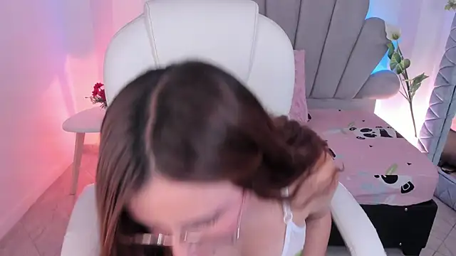 arianna gren  online show from 04-21-26, 02:12