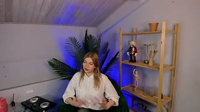 GloriaCwik online show from 04-09-26, 02:33