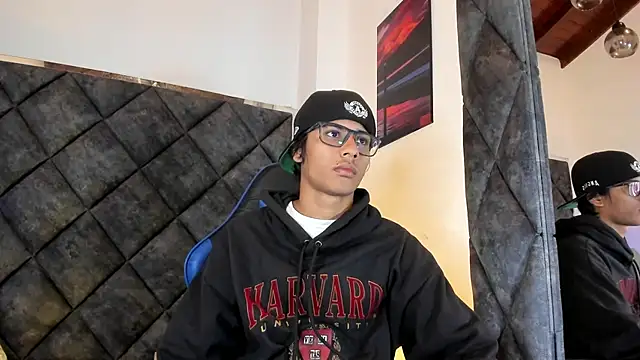 Snapshot of LiamKron chatting on 07-03-26, 09:48 LiamKron online show from 07-03-26, 09:48