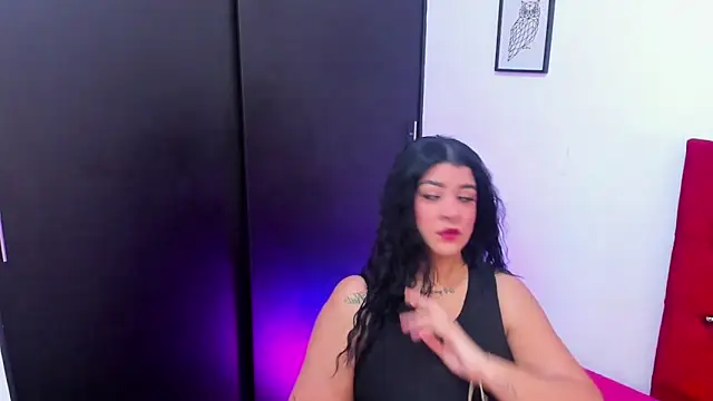 Katty West online show from 05-05-26, 07:22