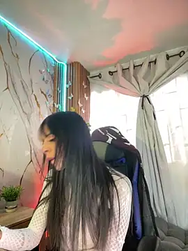 Snapshot of Dafne_kee chatting on 06-11-26, 02:48 Dafne kee online show from 06-11-26, 02:48