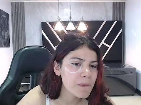 Snapshot of Scarlett_jhonson_ch chatting on 04-12-26, 03:17 Scarlett jhonson ch online show from 04-12-26, 03:17