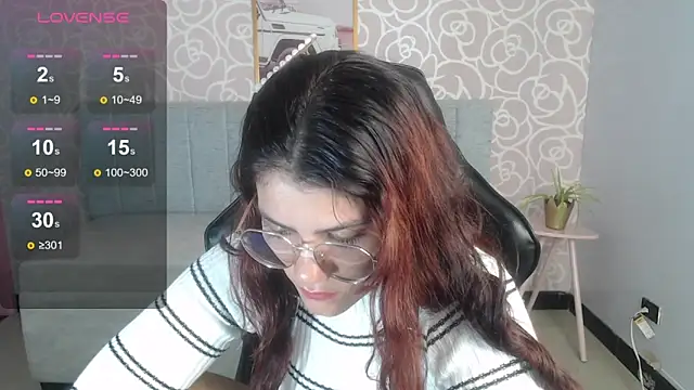 Snapshot of Scarlett_jhonson_ch chatting on 04-16-26, 07:47 Scarlett jhonson ch online show from 04-16-26, 07:47