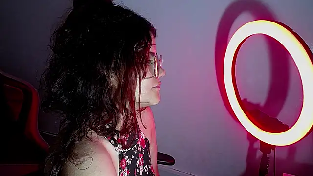 Snapshot of Scarlett_jhonson_ch chatting on 04-29-26, 05:30 Scarlett jhonson ch online show from 04-29-26, 05:30