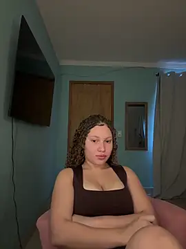 sophiiahot online show from 05-06-26, 01:05