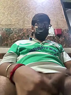 Badbuddy00 online show from 04-13-26, 06:13