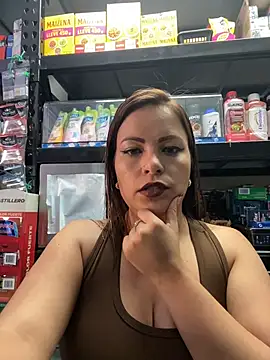 MIA ROSSEEE online show from 06-20-26, 07:27