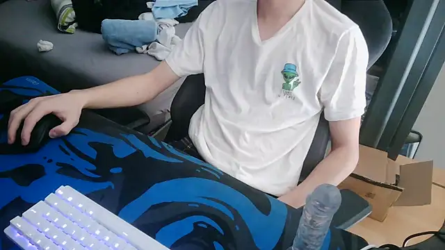 Theo19cmgerman online show from 04-11-26, 09:24