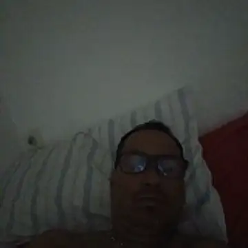 Snapshot of maxi3084 chatting on 04-08-26, 11:48 maxi3084 online show from 04-08-26, 11:48