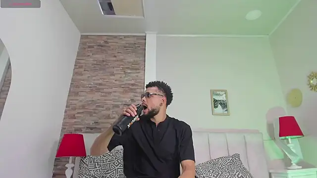 Snapshot of cero_khalifa chatting on 05-20-26, 05:52 cero khalifa online show from 05-20-26, 05:52
