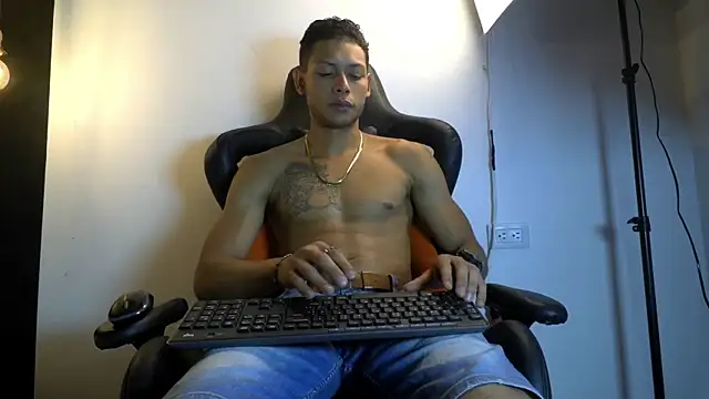 nicolas valmont online show from 07-25-26, 07:55