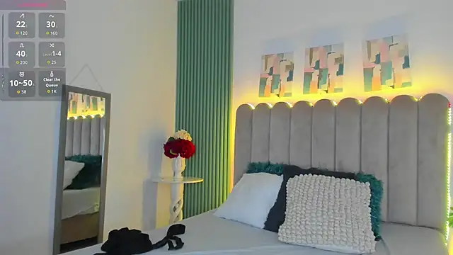 Snapshot of Layla_amirah chatting on 04-30-26, 02:40 Layla amirah online show from 04-30-26, 02:40