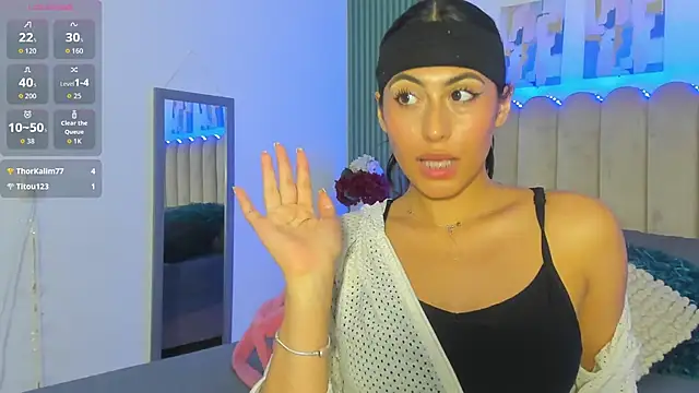 Snapshot of Layla_amirah chatting on 05-10-26, 03:12 Layla amirah online show from 05-10-26, 03:12