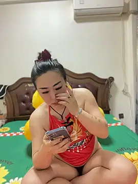Snapshot of xxxlu886 chatting on 05-04-26, 02:13 xxxlu886 online show from 05-04-26, 02:13