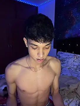 RoughDiamond  online show from 04-11-26, 07:45