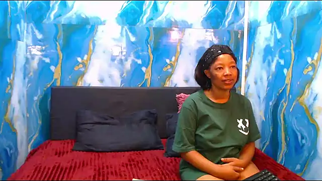 caramelchoco69 online show from 06-09-26, 07:25