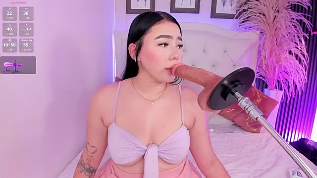 kitty bluuee online show from 04-16-26, 03:40