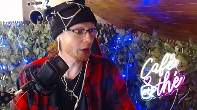 SkinnyAlex1312 online show from 04-09-26, 09:58