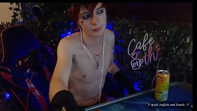 SkinnyAlex1312 online show from 04-26-26, 09:01