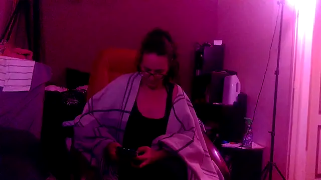 Miliffhj online show from 05-15-26, 01:07
