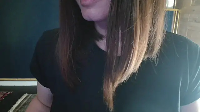 NicoleLove  online show from 06-17-26, 05:03