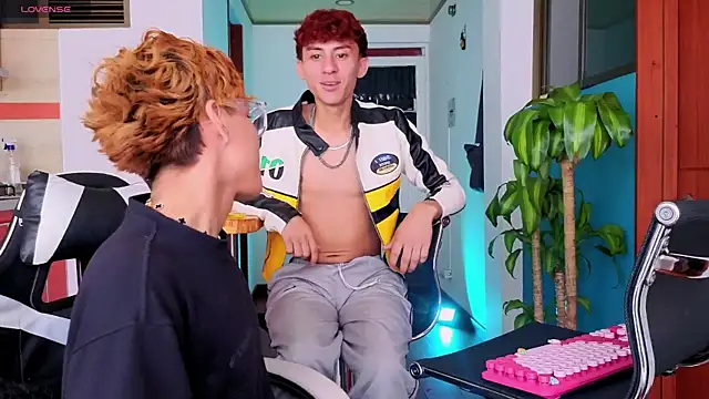 Ryan y tony online show from 04-09-26, 06:46