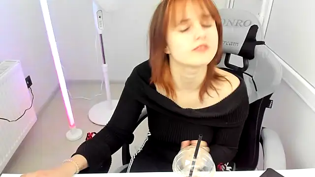 GoldenKiss online show from 05-23-26, 06:40