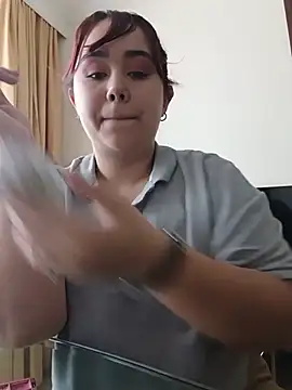 AliceScoot  online show from 06-24-26, 06:18