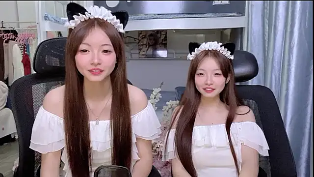 xiaoqiao-daqiao online show from 05-16-26, 07:45