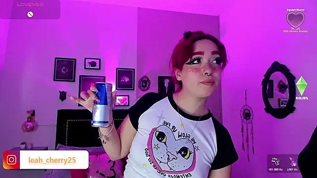 Snapshot of Leah_cherry chatting on 06-02-26, 09:50 Leah cherry online show from 06-02-26, 09:50