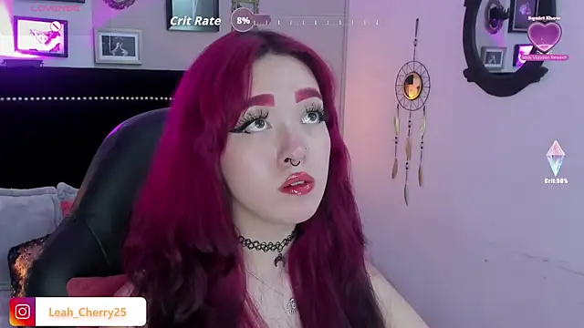 Snapshot of Leah_cherry chatting on 06-25-26, 05:12 Leah cherry online show from 06-25-26, 05:12