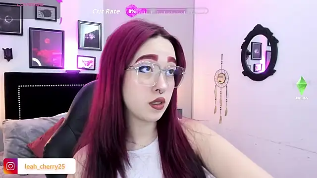 Snapshot of Leah_cherry chatting on 07-15-26, 09:09 Leah cherry online show from 07-15-26, 09:09