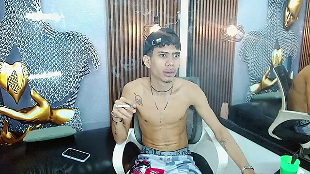 Skinny cute Alyer online show from 05-06-26, 01:57
