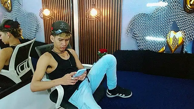 Skinny cute Alyer online show from 06-11-26, 02:11