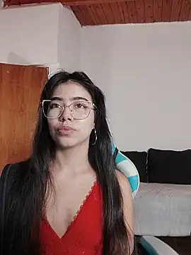 Snapshot of Iam_eli09 chatting on 04-09-26, 10:26 Iam eli09 online show from 04-09-26, 10:26