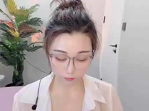 Yunxi- online show from 04-19-26, 04:23