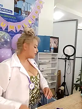 Snapshot of LUISA__07 chatting on 05-08-26, 01:49 LUISA 07 online show from 05-08-26, 01:49