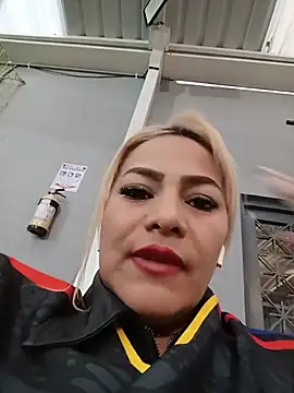 Snapshot of LUISA__07 chatting on 05-31-26, 10:33 LUISA 07 online show from 05-31-26, 10:33